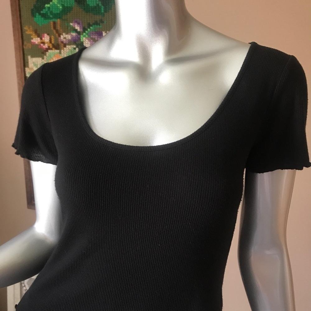 Charlotte Russe Small Black Cropped Top Ribbed Scoop Neck Shirt Black Stretchy - Picture 2 of 12